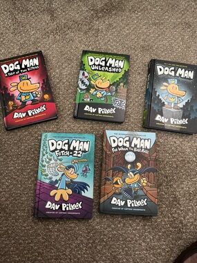 Dog Man Chapter Book Bundle by - Assorted Colors (Set of 5)